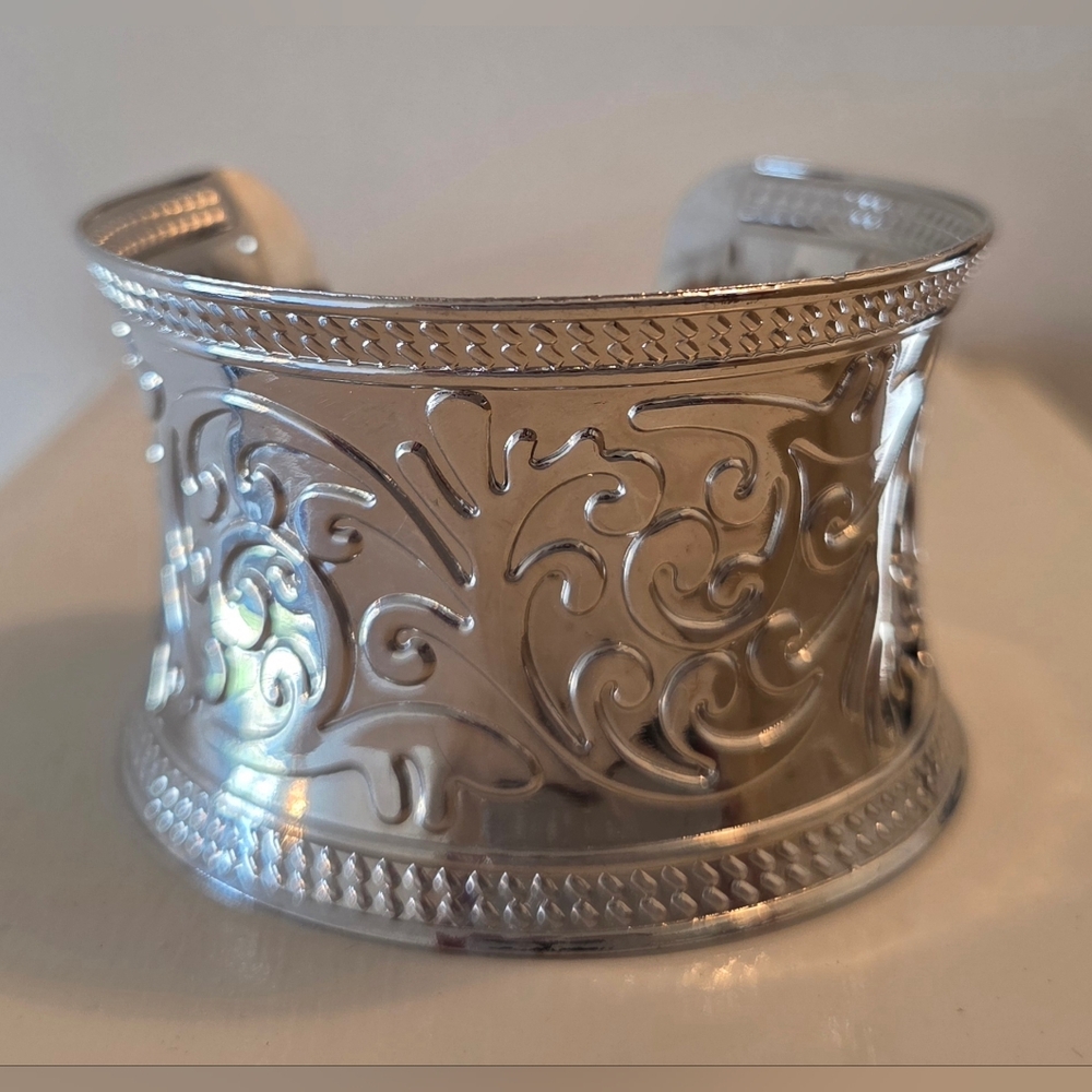 Elegant Silver Cuff Bracelet